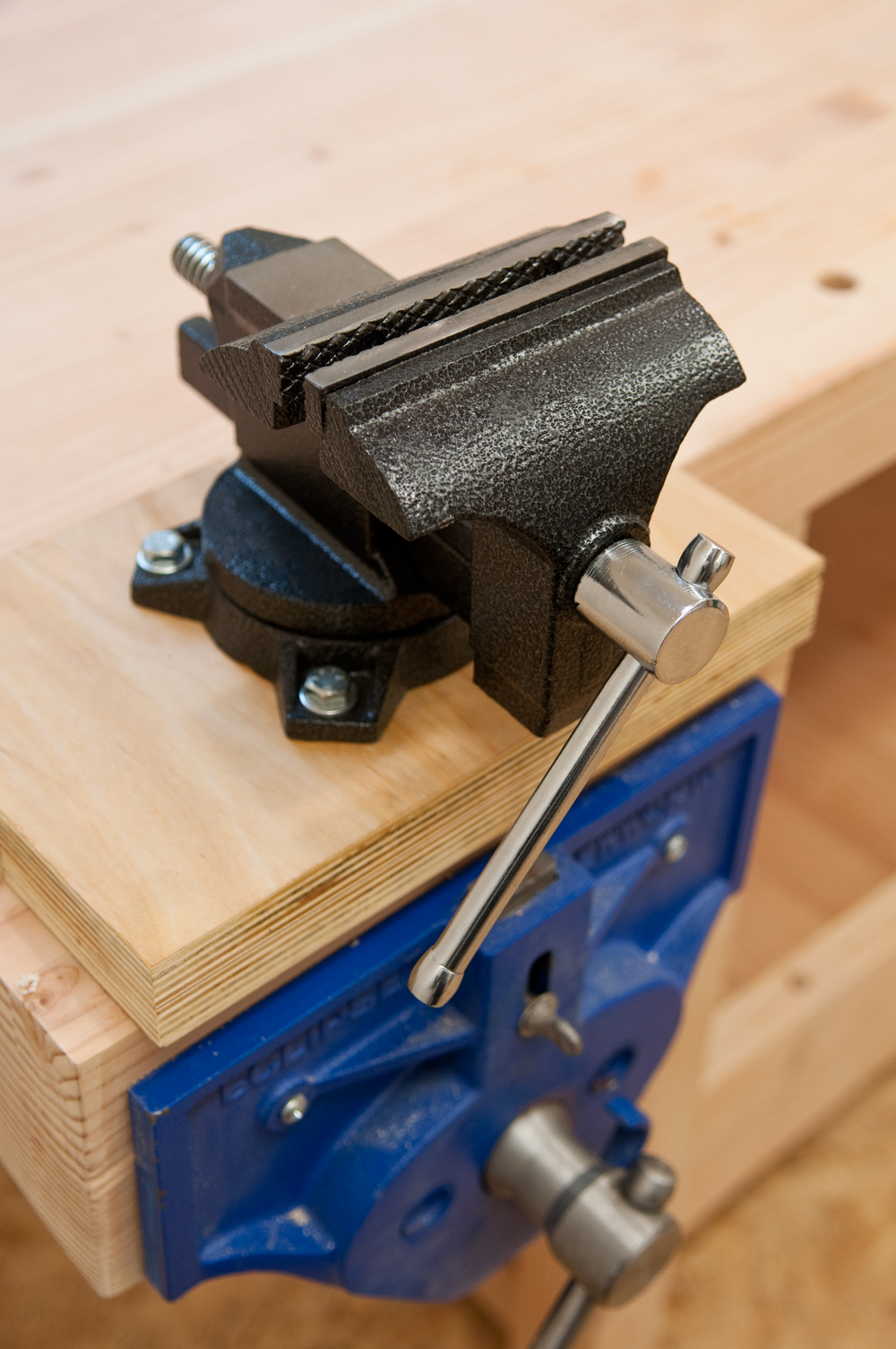 How to install a woodworking vise on a workbench