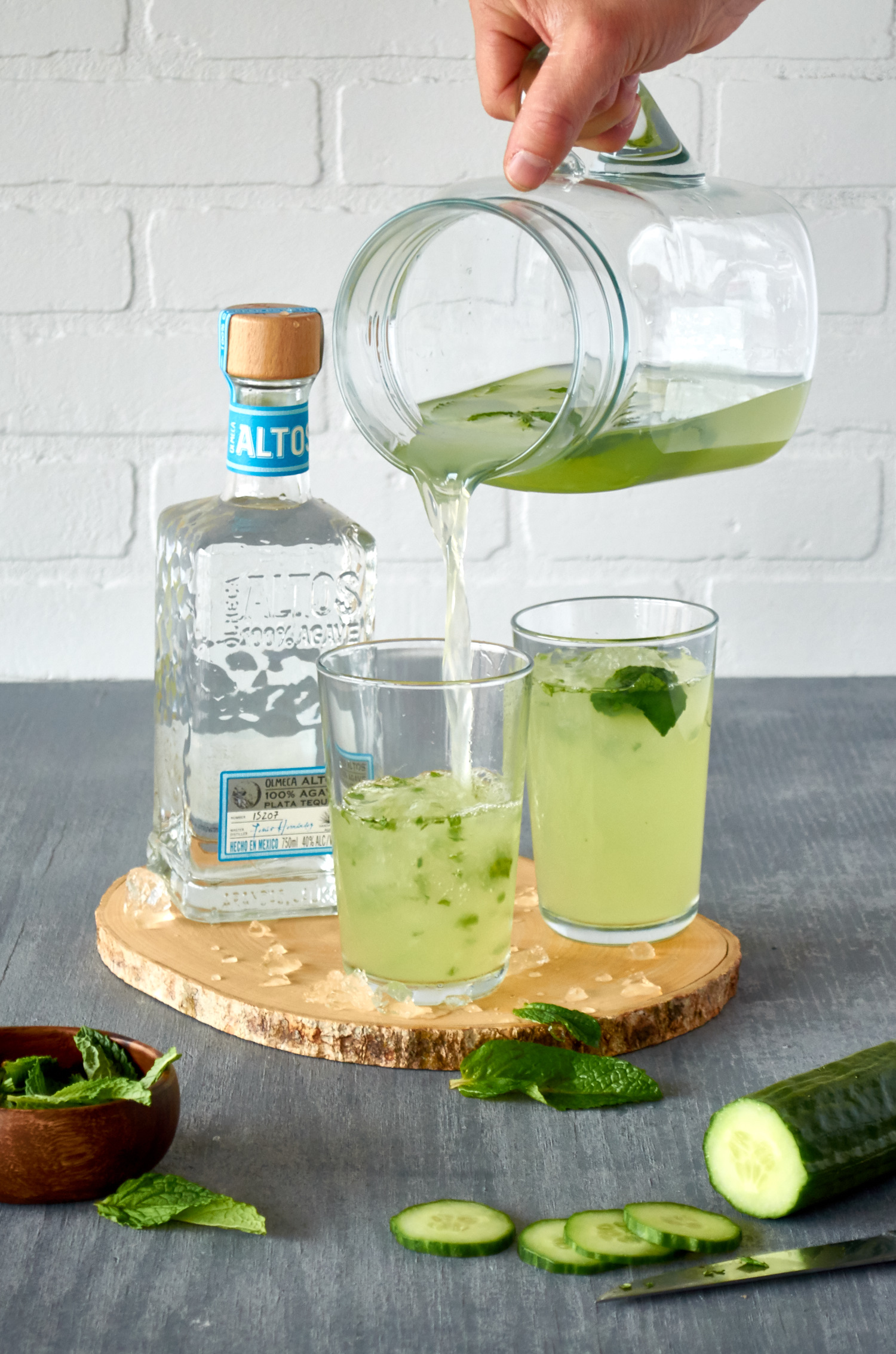 Cucumber, mind and tequila cocktail