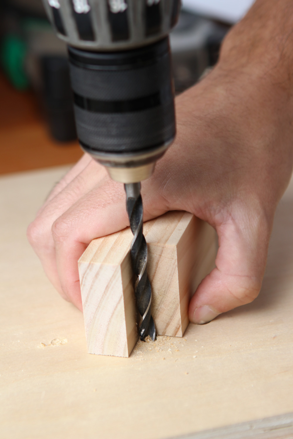 how-to-drill-straight-square-holes-9original.jpg