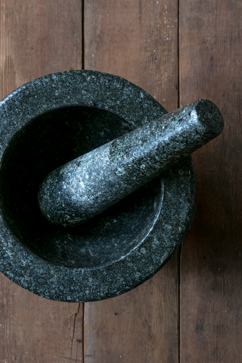 Stone Cold Flavor: Why a Mortar and Pestle Gets the Most Out of Your Food -  ManMadeDIY