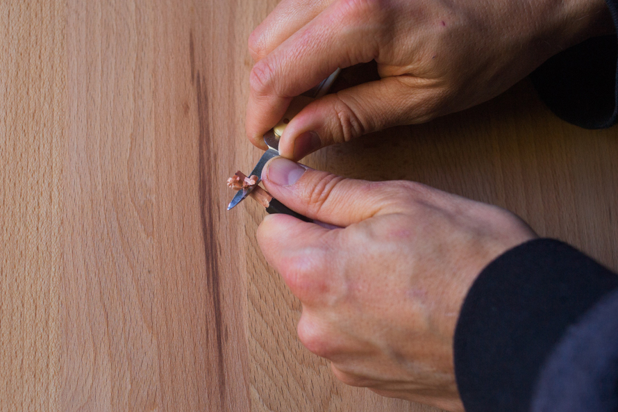 how to sharpen a pencil without a sharpener