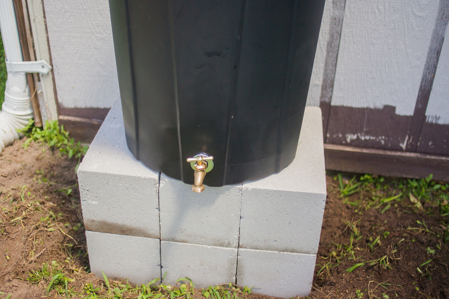 DIY rain barrel on platform