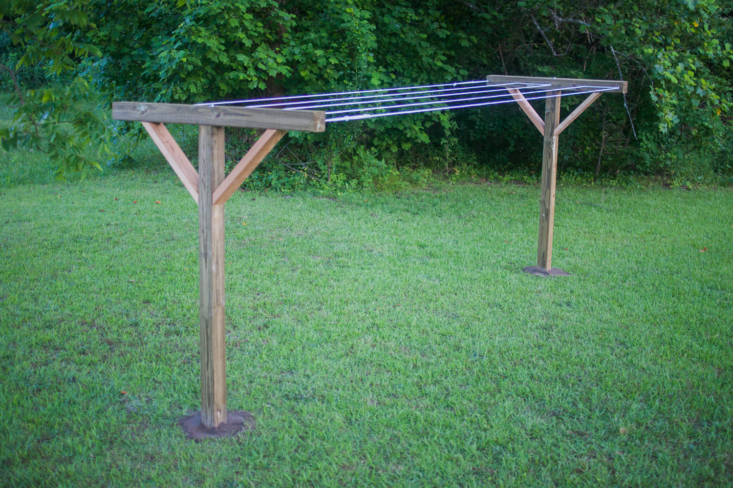 finished DIY clothesline