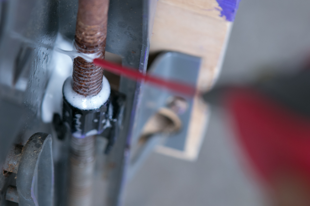 removing rust from workmate workbench